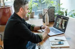 Reasons Why Video Chat Meetings Are Better Than In-Person Meetings