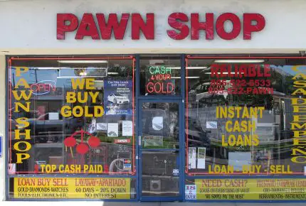Selling and Saving: How Pawn Shops Can Help Your Finances